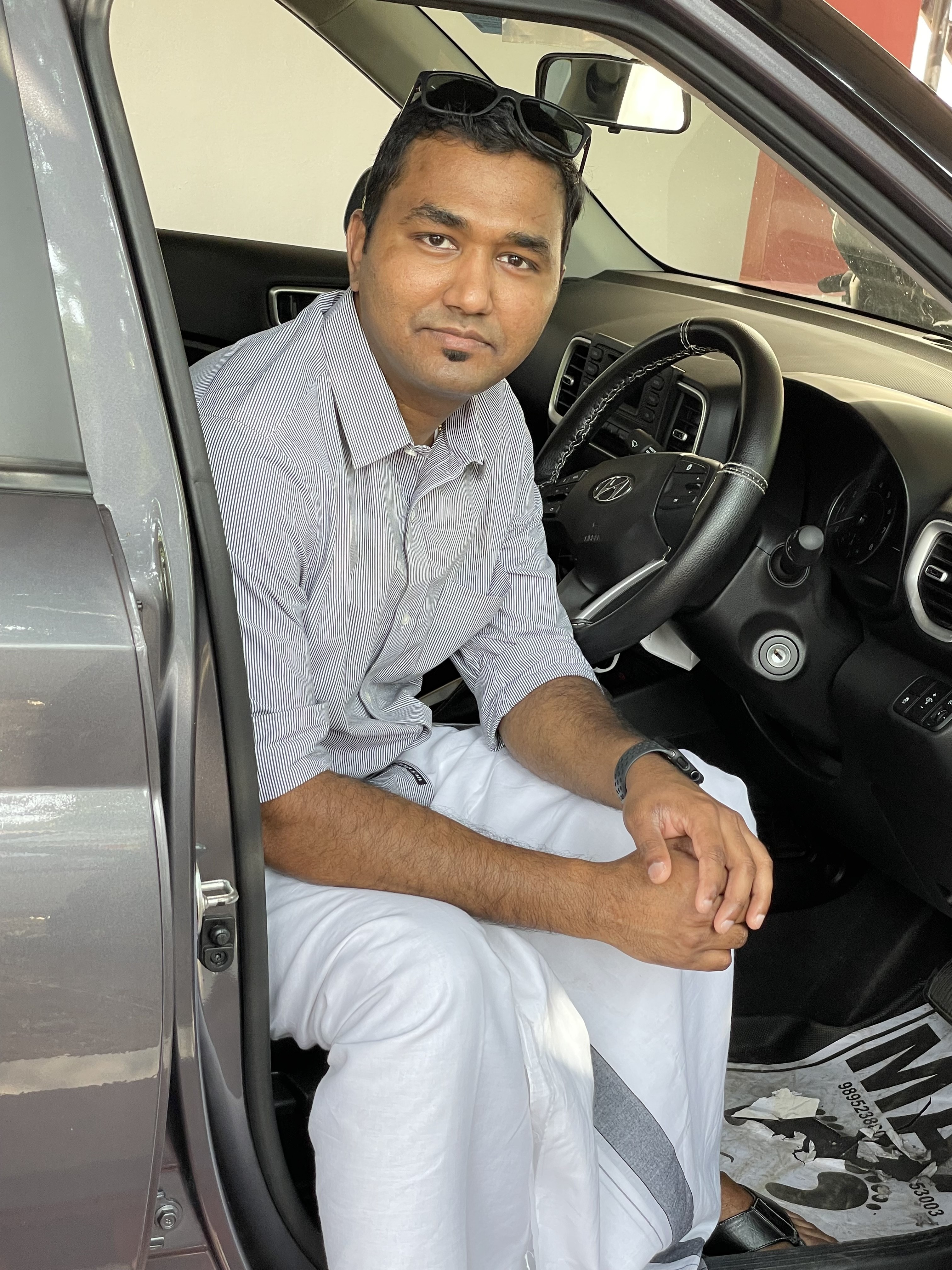 Healthcare Professional Matrimony Groom, customer reference - UK2022877170