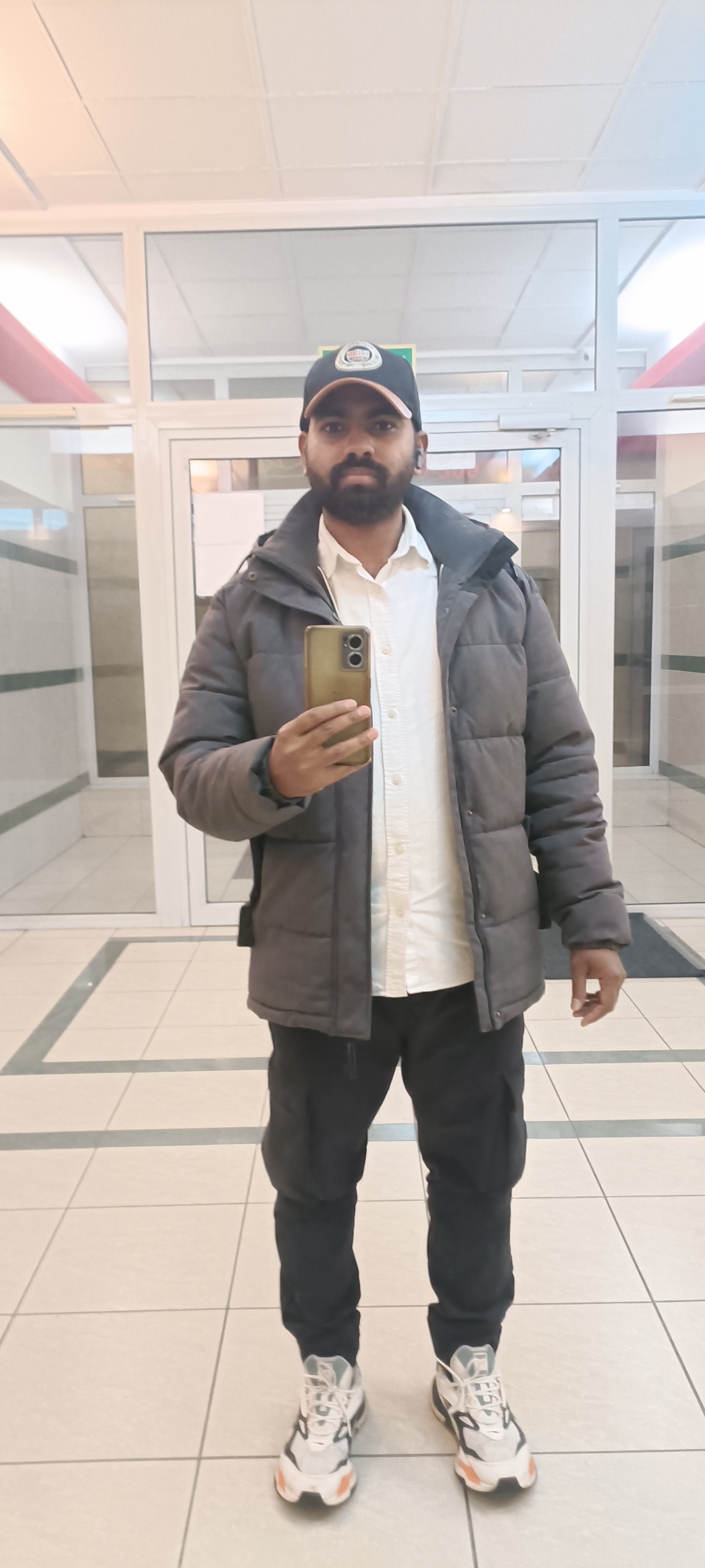 Manager Matrimony Groom, customer reference - UK2025065891