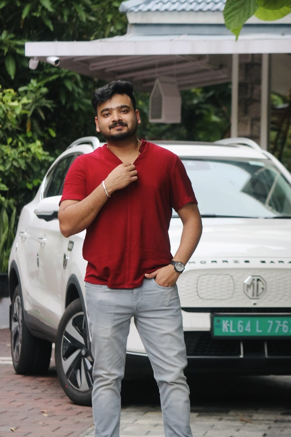 Sales Assistant Matrimony Groom, customer reference - UK2025334743