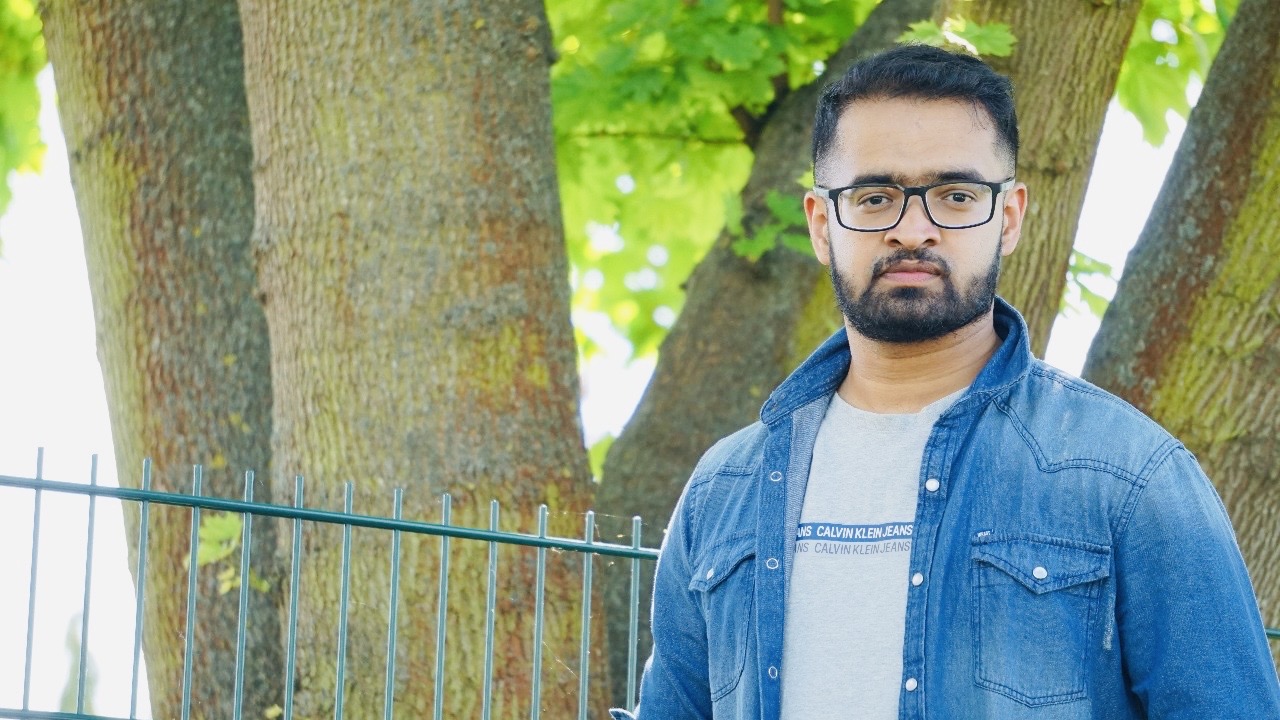 Administrative Professional Matrimony Groom, customer reference - UK2026926100